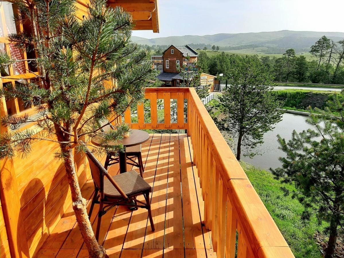 El Paso City Zlatibor: Wild West Treehouse Cottages Exterior photo
